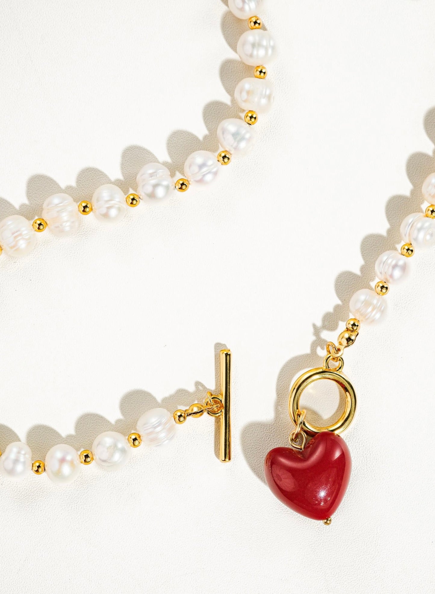 Con Mucho Amór necklace